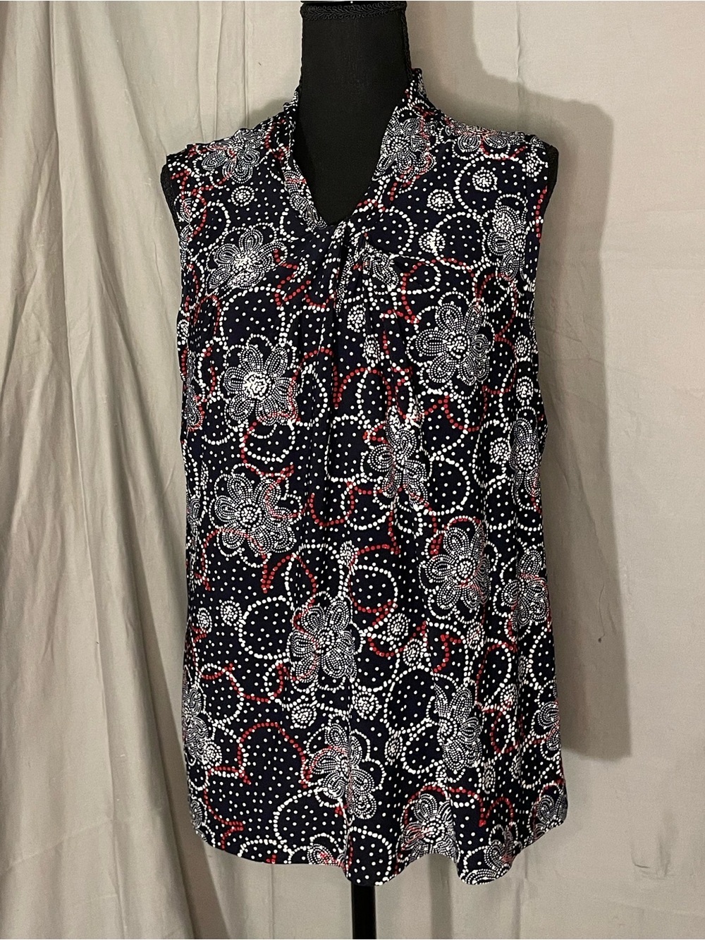 Tommy Hilfiger Sleeveless Floral Print Blouse - Navy, White & Red